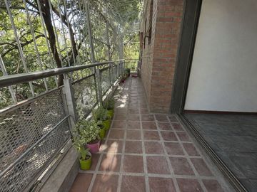 Departamento 2 ambientes Boedo con dependencia