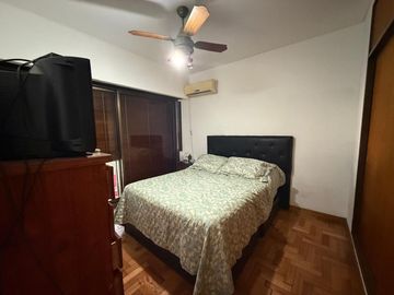 Departamento 2 ambientes Boedo con dependencia