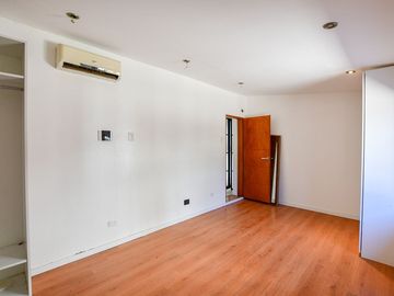 CASA VENTA LA PLATA 3 DORMITORIOS PATIO GARAGE