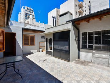 CASA VENTA LA PLATA 3 DORMITORIOS PATIO GARAGE