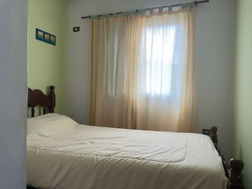 CASA EN VENTA LA PLATA PH FRENTE 2 DORMITORIOS
