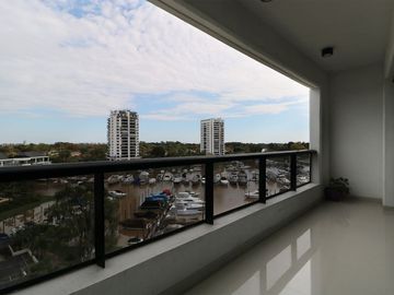 Departamento 3 ambientes en venta en Marinas Golf