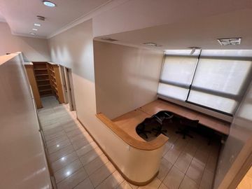 VENTA Oficina Piso Completo Edificio Gomez Mendoza