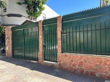 CASA CON JARDIN Y PILETA +DEPARTAMENTO- EXCELENTE