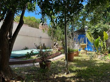 CASA CON JARDIN Y PILETA +DEPARTAMENTO- EXCELENTE