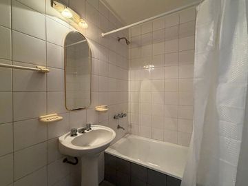 VENTA Monoambiente PISO ALTO Balcón Caballito