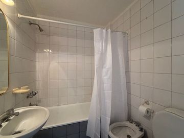 VENTA Monoambiente PISO ALTO Balcón Caballito