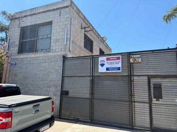 Galpon en venta, financia, Moreno