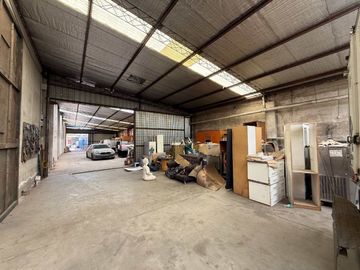 Galpon en venta, financia, Moreno