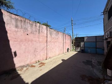 Galpon en venta, financia, Moreno