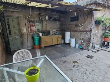 VENTA CASA 3 AMB 2 PLANTAS MORENO SUR RETASADA