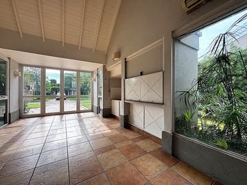 CASA VENTA 7 AMB. BCO PROVINCIA CON FINANCIACION