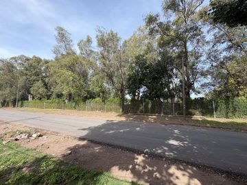 CASA 3 AMB EN MORENO CON PILETA Y COCHERA PERMUTA