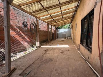 CASA 3 AMB EN MORENO CON PILETA Y COCHERA PERMUTA