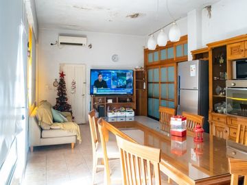 CASA EN VENTA 4 DORMITORIOS BARRIO CURA