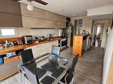 DEPARTAMENTO 3 DORMITORIOS EN VENTA COCHERA DOBLE