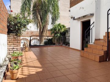 CASA EN VENTA 4 DORMITORIOS ECHESORTU