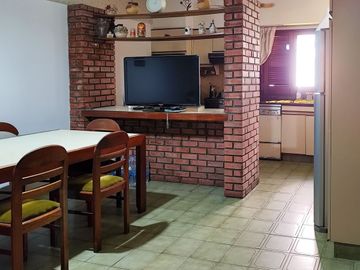 CASA EN VENTA 4 DORMITORIOS ECHESORTU