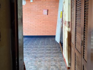 CASA EN VENTA 4 DORMITORIOS ECHESORTU