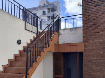 CASA EN VENTA 4 DORMITORIOS ECHESORTU