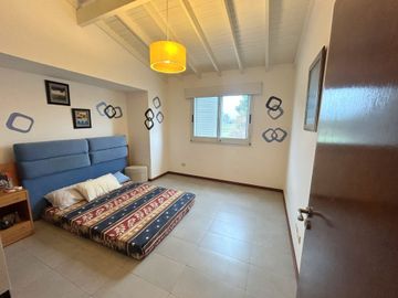 Venta casa 6 ambientes en Barrio Golf Las Cañuelas