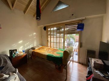 Venta casa 5 ambs Villa Ballester. APTO CREDITO