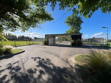 VENTA DE LOTE EN BARRIO MATISSE LOS CARDALES