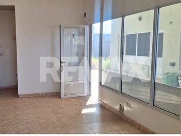 GALERIA COMERCIAL EN VENTA FERNANDEZ ORO