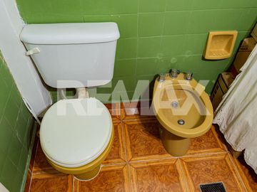 VENTA DE CASA + DTO , SANTA CRUZ 274 , NEUQUEN