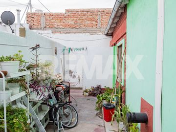 VENTA DE CASA + DTO , SANTA CRUZ 274 , NEUQUEN