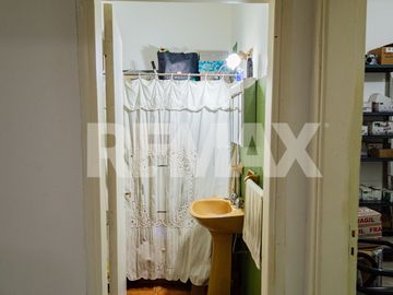 VENTA DE CASA + DTO , SANTA CRUZ 274 , NEUQUEN