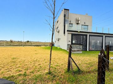 CASA MAS LOTE LAGUNA AZUL APTO CREDITO SPEGAZZINI