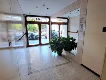 Venta Dos Ambientes   Saavedra sobre Plaza 3900