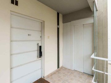 VENTA 2 AMBIENTES MUY LUMINOSO, VILLA URQUIZA