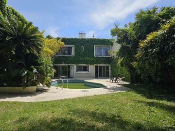 VENTA CASA 4 DORMITORIOS 2 PLANTAS SAAVEDRA PILETA