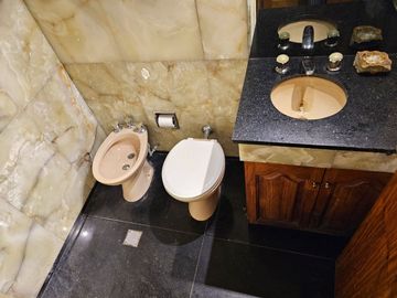 VENTA CASA 4 DORMITORIOS 2 PLANTAS SAAVEDRA PILETA