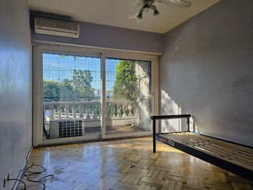 VENTA CASA 4 DORMITORIOS 2 PLANTAS SAAVEDRA PILETA