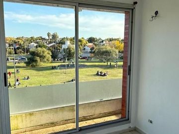 DEPARTAMENTO 2 AMBIENTES EN PARQUE LINEAL EN VENTA