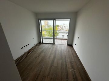 MONOAMBIENTE A ESTRENAR EN VENTA LA PLATA