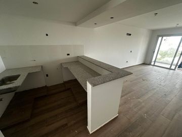 MONOAMBIENTE A ESTRENAR EN VENTA LA PLATA