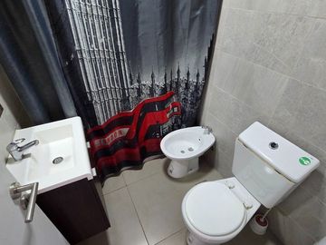 VENTA DTO. DE 2 AMB BERNAL CENTRO CON PISCINA