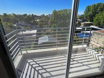 VENTA DTO. DE 2 AMB BERNAL CENTRO CON PISCINA