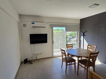 VENTA DTO. DE 2 AMB BERNAL CENTRO CON PISCINA
