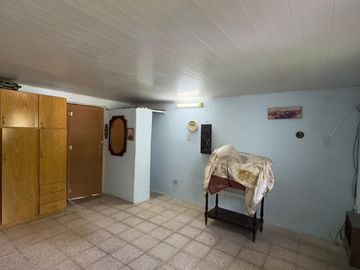CASA EN VENTA 2 DORMITORIOS CON PILETA ALVAREZ