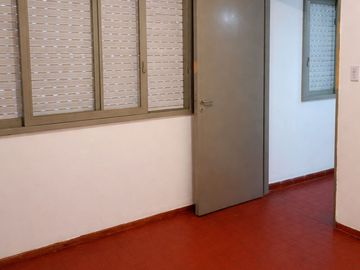 VENTA DEPARTAMENTO 2 AMBIENTES EN AVELLANEDA