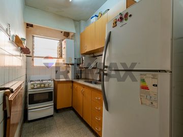 Venta depto semi piso 3 amb con patio Villa Crespo