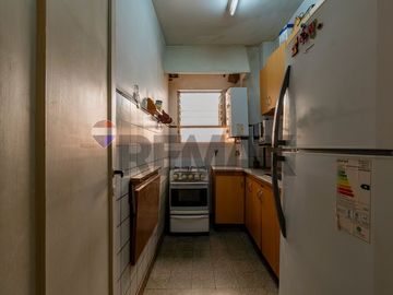 Venta depto semi piso 3 amb con patio Villa Crespo
