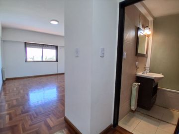 DEPTO VENTA 3 AMBIENTES AVELLANEDA C/GUARDACOCHE
