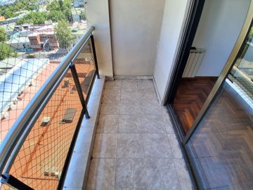 DEPTO VENTA 3 AMBIENTES AVELLANEDA C/GUARDACOCHE