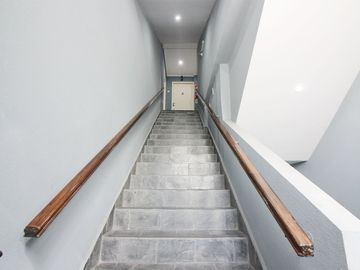 VENTA DEPTO 2 AMBIENTES TRIPLEX PLAZA IRLANDA